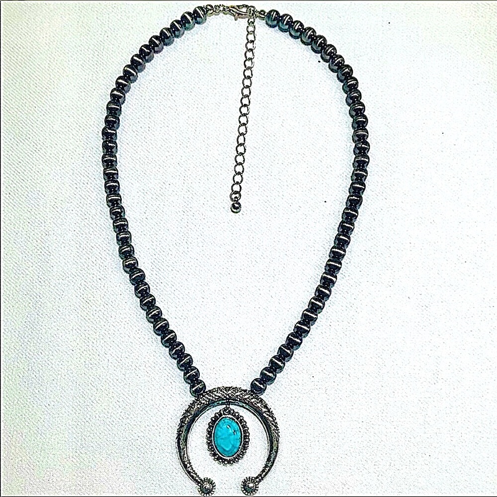 OUT OF STOCK🦋SILVER SQUASH BLOSSOM NECKLACE                      LAST 1 - Picture 9 of 10